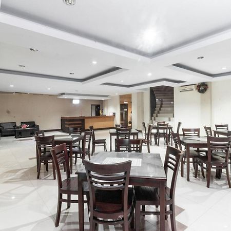 Reddoorz Near Bahu Mall Manado Malalayang Zewnętrze zdjęcie
