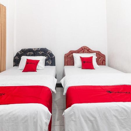 Reddoorz Near Bahu Mall Manado Malalayang Zewnętrze zdjęcie