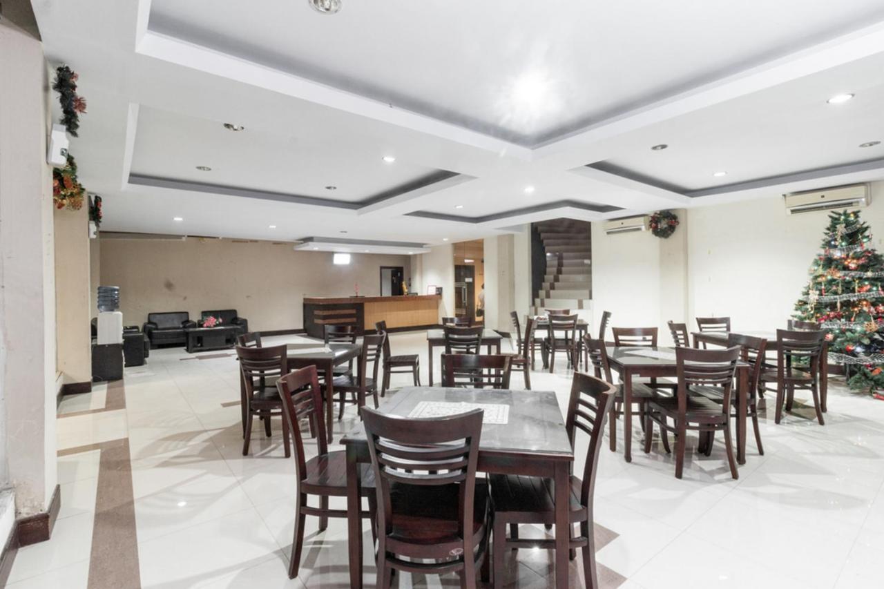 Reddoorz Near Bahu Mall Manado Malalayang Zewnętrze zdjęcie