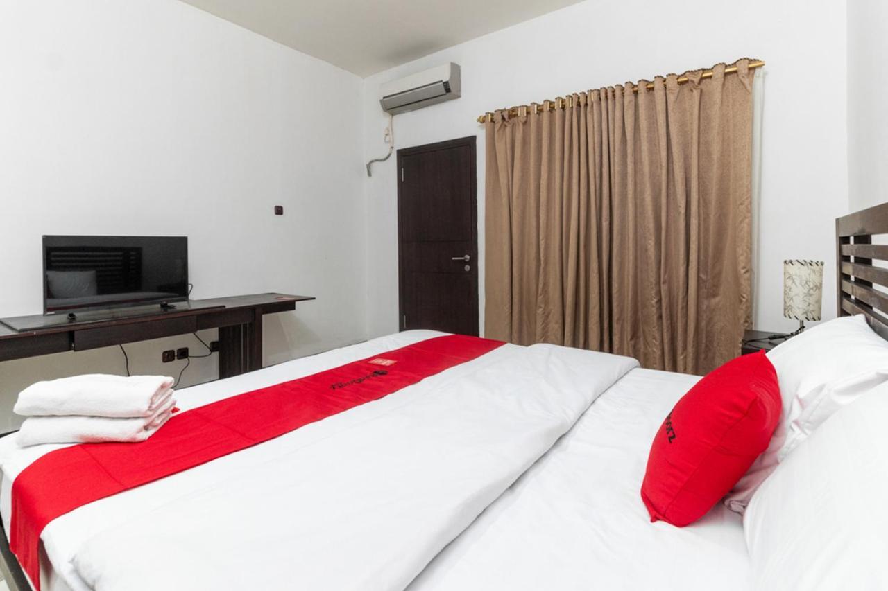 Reddoorz Near Bahu Mall Manado Malalayang Zewnętrze zdjęcie