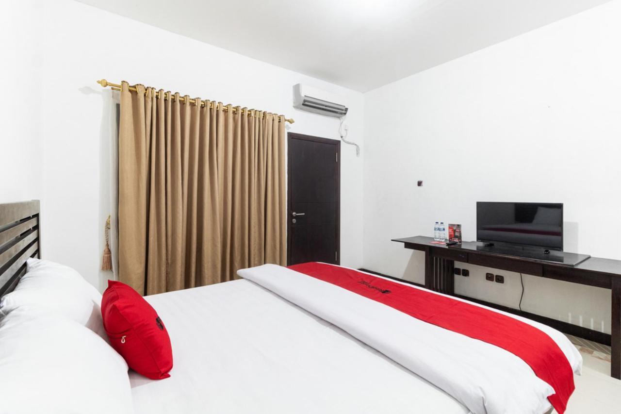 Reddoorz Near Bahu Mall Manado Malalayang Zewnętrze zdjęcie